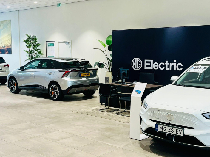 MG ZS-EV thumbnail 6